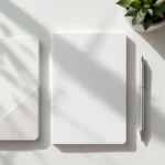 minimalist-bureau-werkplek-bovenaanzicht-studie.jpg